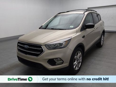 Used 2017 Ford Escape SE w/ SE Sport Appearance Package image 1