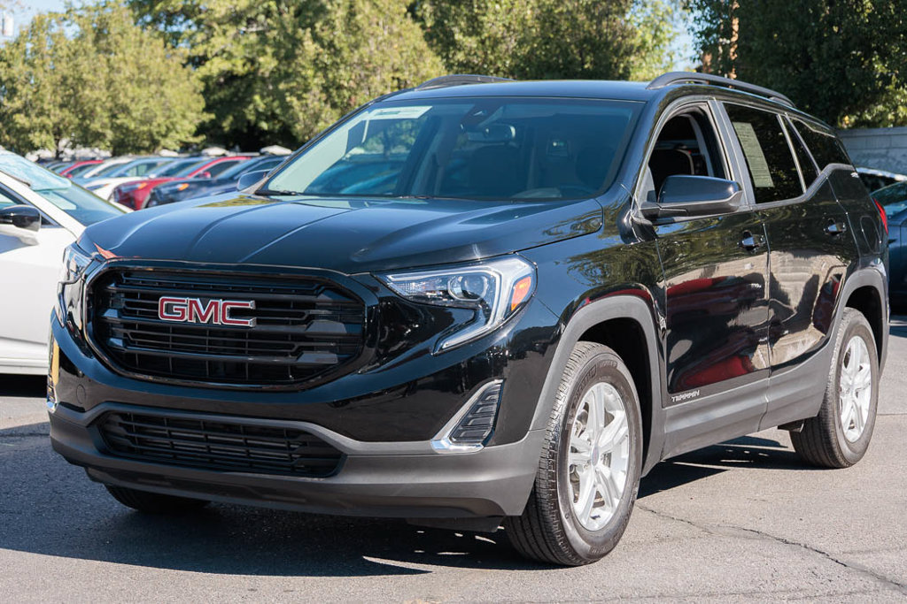 Used 2021 GMC Terrain SLE w/ Driver Convenience Package FWD image 9