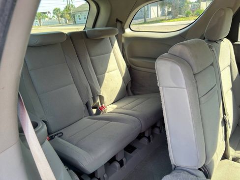 Used 2011 Dodge Durango Express w/ Popular Equipment Group RWD image 7