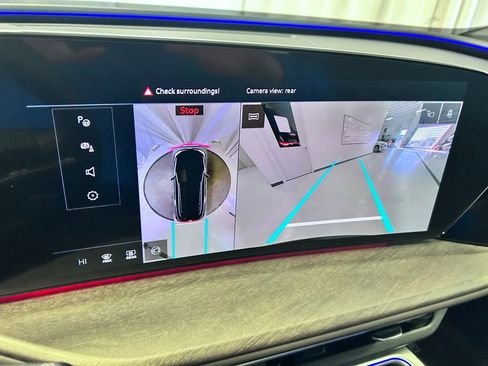 Certified 2025 Audi Q5 Premium w/ Convenience Package image 15