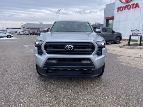 New 2026 Toyota Tacoma SR5 image 2