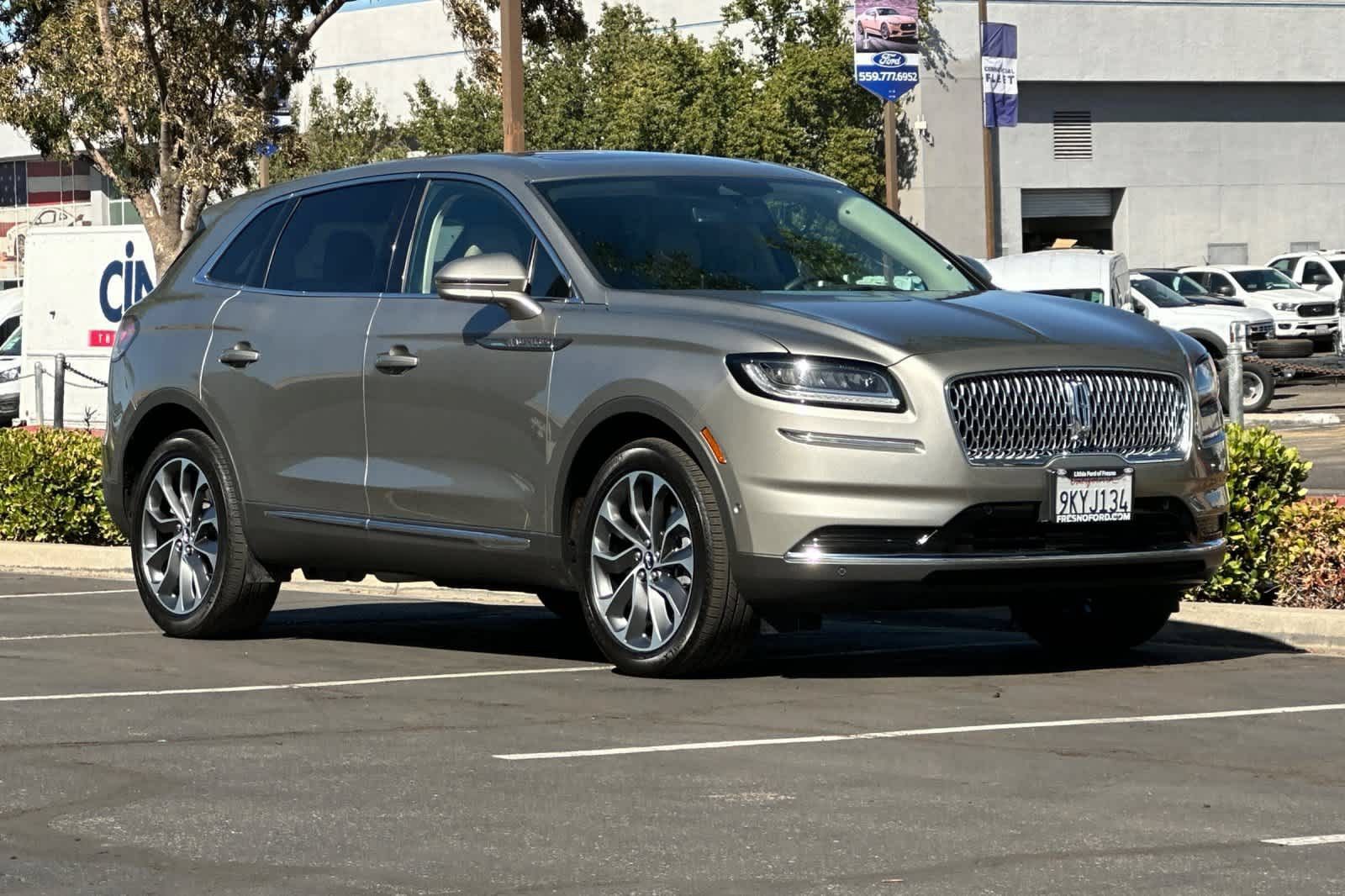 Used 2023 Lincoln Nautilus Reserve w/ Equipment Group 201A AWD/4WD image 10