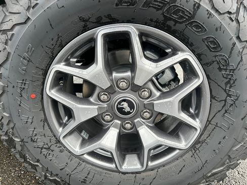 New 2025 Ford Bronco Badlands image 28