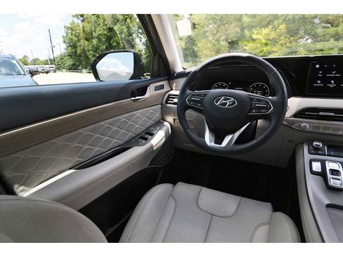 Used 2022 Hyundai Palisade Calligraphy FWD image 6