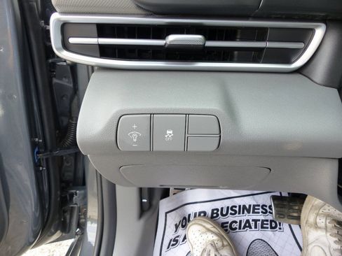 Used 2026 Hyundai Elantra Sport FWD image 22