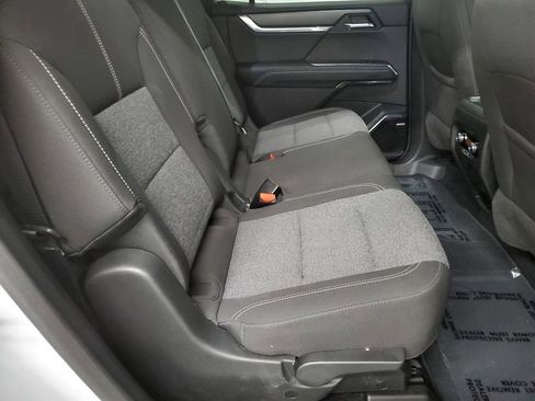 Used 2025 GMC Acadia Elevation image 20