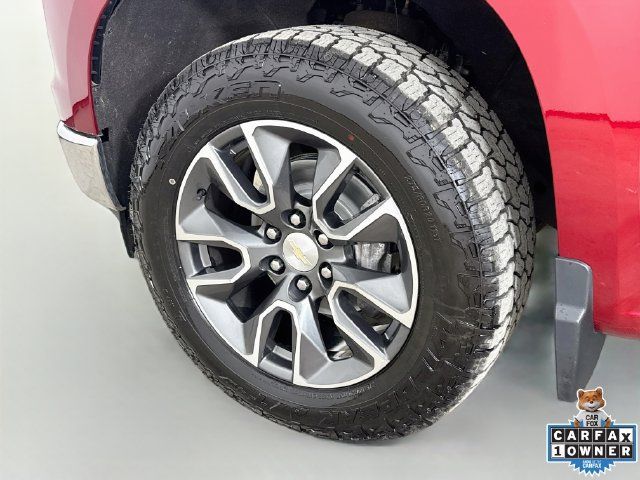 Used 2022 Chevrolet Silverado 1500 LT AWD/4WD image 32