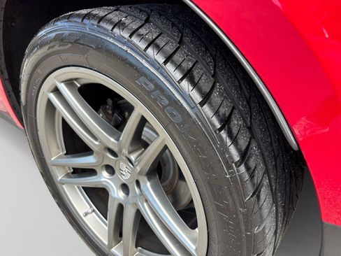 Used 2019 Porsche Macan AWD/4WD image 52
