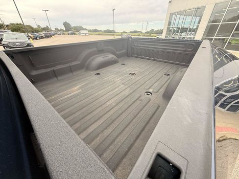 Used 2024 RAM 3500 Tradesman w/ Chrome Appearance Group AWD/4WD image 11