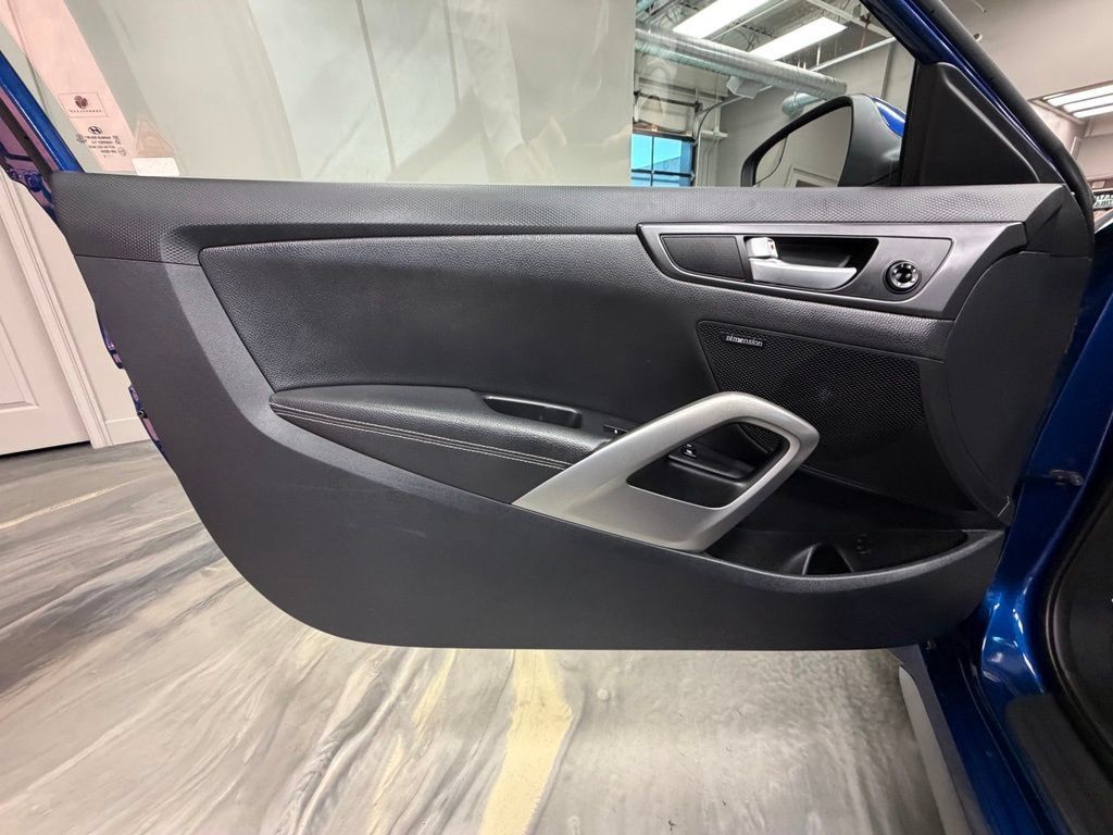 Used 2016 Hyundai Veloster Turbo FWD image 49