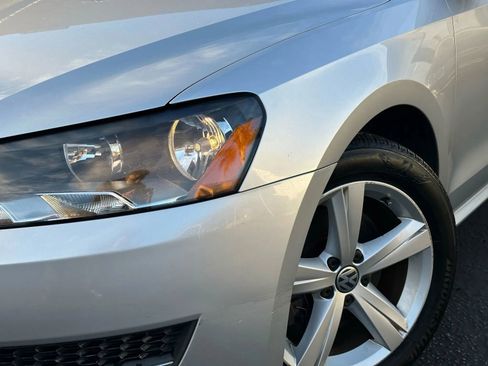 Used 2013 Volkswagen Passat 2.5 SE image 5