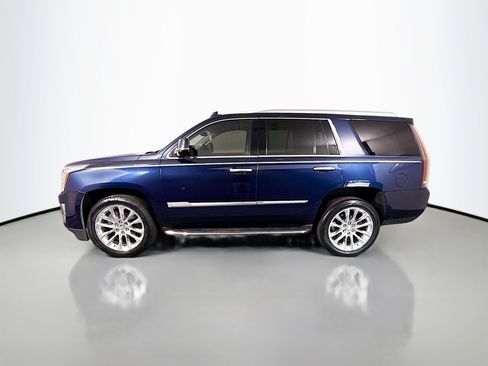 Used 2019 Cadillac Escalade Luxury RWD image 6
