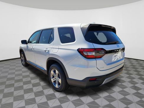 New 2025 Honda Pilot EX-L image 3