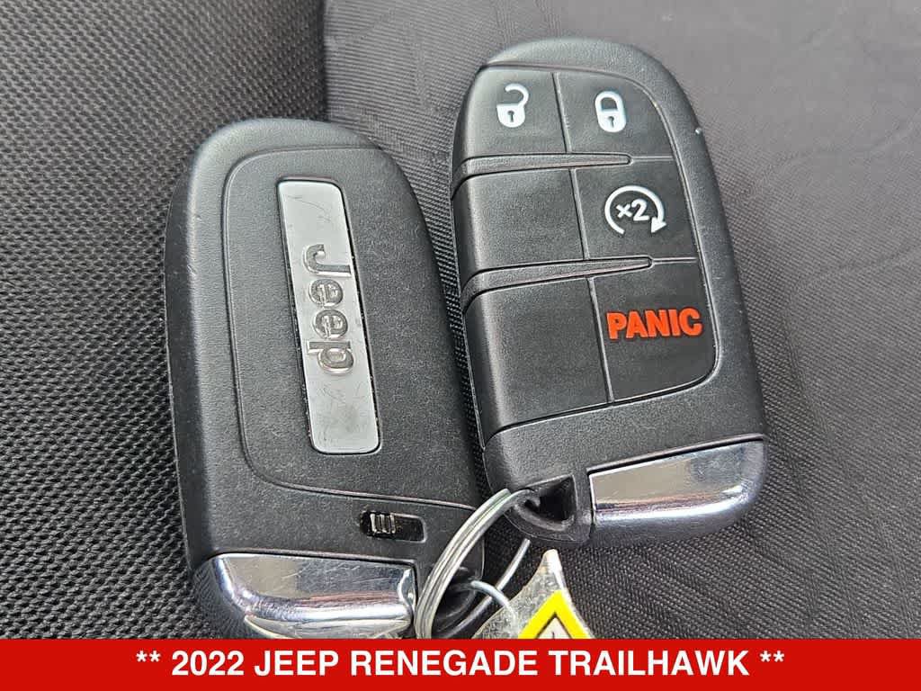 Used 2022 Jeep Renegade Trailhawk AWD/4WD image 35