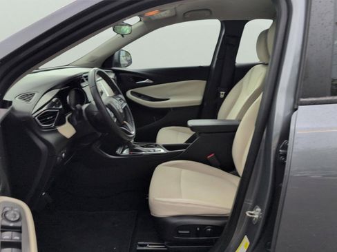Used 2020 Buick Encore GX Select image 29