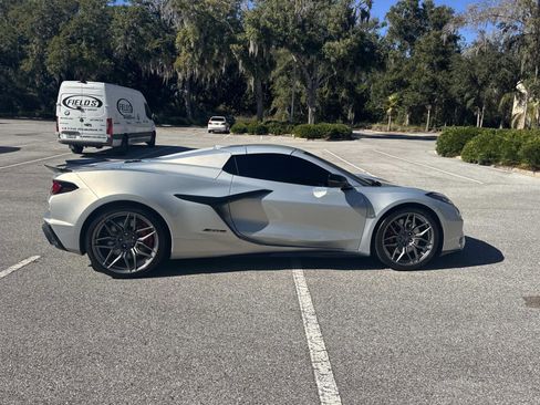 Used 2023 Chevrolet Corvette Z06 w/ Battery Protection Package image 3