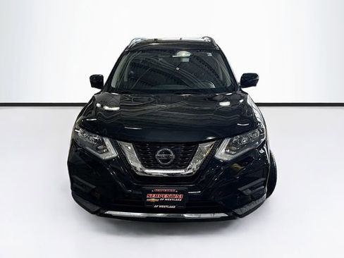 Used 2018 Nissan Rogue SV w/ Premium Package image 4