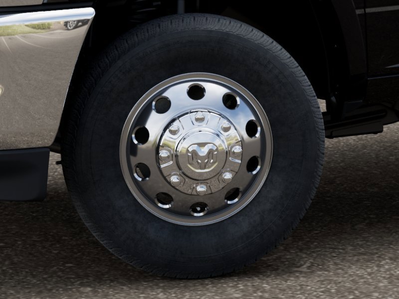 New 2025 RAM 3500 Big Horn AWD/4WD image 9