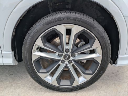 Used 2020 Audi Q3 2.0T Prestige w/ Prestige Package AWD/4WD image 9