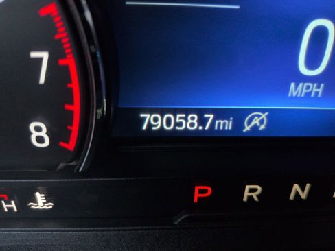 Used 2020 Ford Explorer XLT w/ Comfort Package image 16