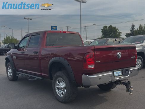 Used 2018 RAM 3500 Tradesman w/ Chrome Appearance Group AWD/4WD image 5