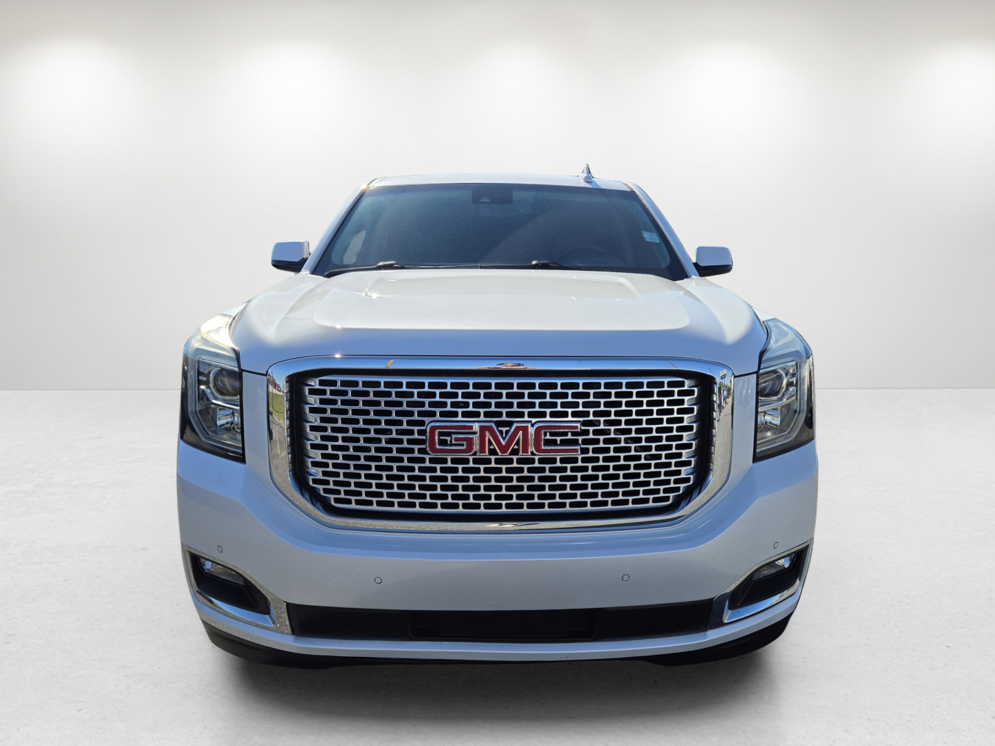 Used 2016 GMC Yukon SLT w/ Open Road Package RWD image 2