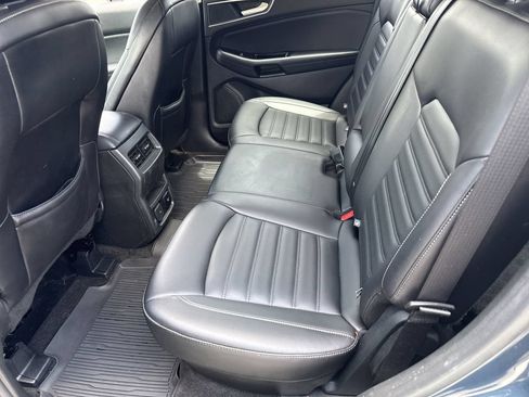Used 2019 Ford Edge SEL w/ Equipment Group 201A AWD/4WD image 20
