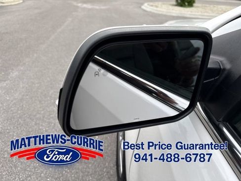Used 2013 Ford Edge Limited w/ Driver Entry Pkg FWD image 8
