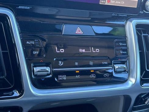 Certified 2023 Kia Sorento SX Prestige image 22