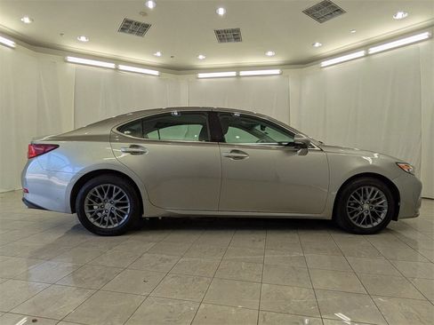 Used 2018 Lexus ES 350 image 11