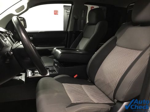Used 2017 Toyota Tundra SR5 image 31
