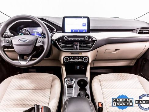 Used 2021 Ford Escape SE image 19