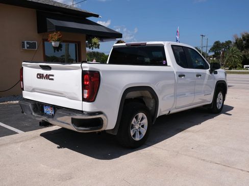 Used 2021 GMC Sierra 1500 2WD Double Cab w/ Sierra Value Package image 5