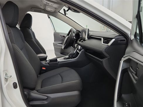 Certified 2025 Toyota RAV4 LE AWD/4WD image 17