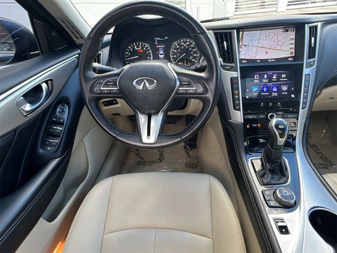 Certified 2019 INFINITI Q50 Luxe w/ Essential Package (3.0T Luxe) image 11