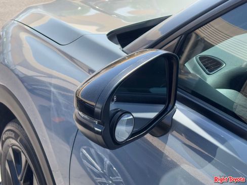 Used 2025 Honda HR-V Sport image 9