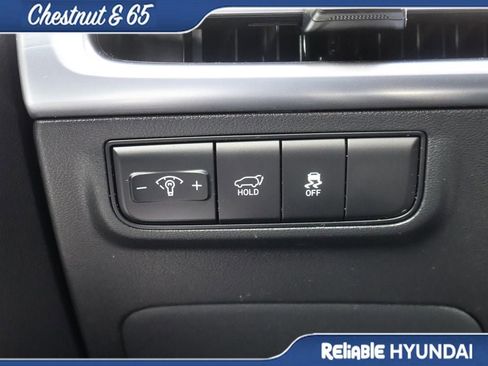 Certified 2025 Hyundai Tucson SEL AWD/4WD image 32