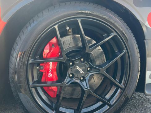 Used 2017 Dodge Challenger SRT Hellcat image 15