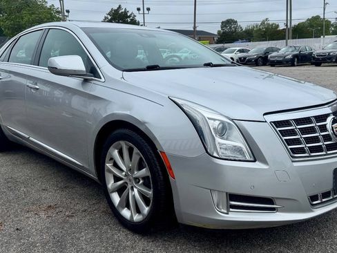 Used 2014 Cadillac XTS Luxury w/ Driver Awareness Package AWD/4WD image 9