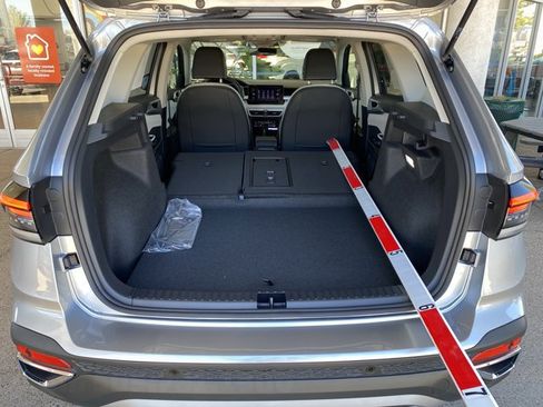 New 2026 Volkswagen Taos SE AWD/4WD image 17