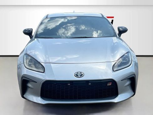 Used 2025 Toyota GR86 Premium w/ ALL Weather Mat Package (TMS) RWD image 2
