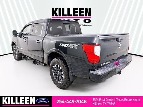 Used 2019 Nissan Titan PRO-4X w/ Pro-4x Convenience Package image 6