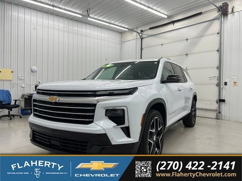 Used 2026 Chevrolet Traverse High Country AWD/4WD image 6