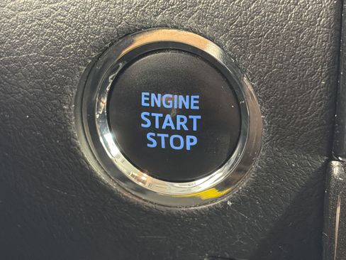 Used 2022 Toyota 4Runner TRD Off-Road Premium AWD/4WD image 25