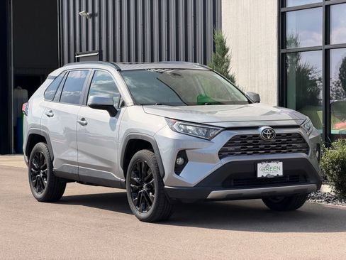 Used 2019 Toyota RAV4 Limited w/ All Weather Liner Package AWD/4WD image 5