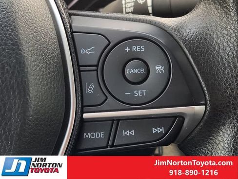 Used 2024 Toyota Camry LE FWD image 28