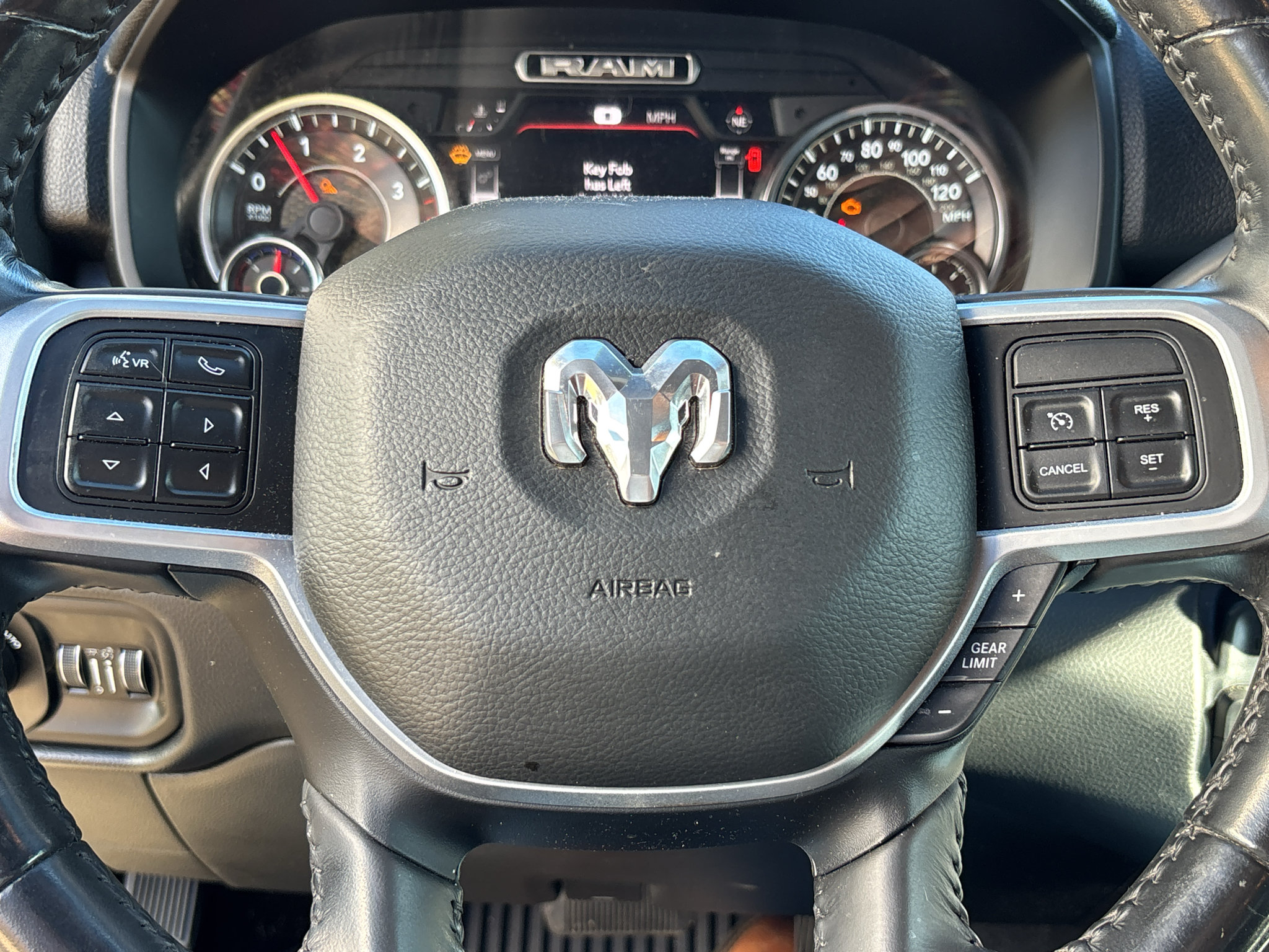 Used 2020 RAM 2500 Big Horn w/ Level 2 Equipment Group AWD/4WD image 17