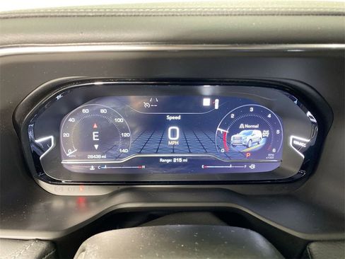 Used 2023 GMC Yukon Denali image 15