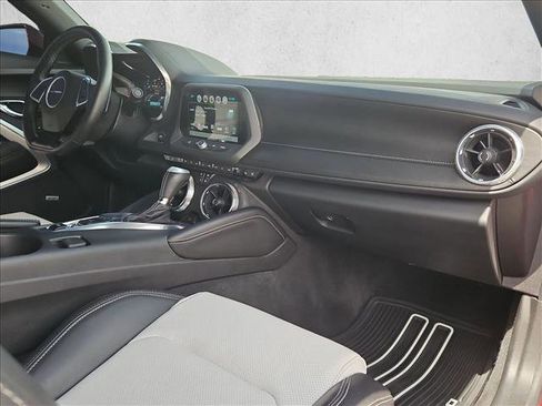 Used 2018 Chevrolet Camaro LT RWD image 21