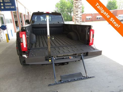 Used 2025 Ford F350 Lariat w/ Lariat Ultimate Package AWD/4WD image 23